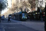 Melbourne Straßenbahnlinie 72 mit Niederflurgelenkwagen 3513 am Bourke St/Swanston St (2010)