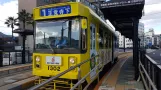 Nagasaki Straßenbahnlinie 1 mit Triebwagen 1302 am Dejima (2017)