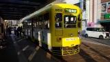 Nagasaki Straßenbahnlinie 5 mit Triebwagen 363 am Nishihamano-Machi (2017)