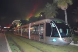 Nizza Straßenbahnlinie 1 mit Niederflurgelenkwagen 001 auf Place Masséna (2010)