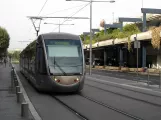 Nizza Straßenbahnlinie 1 mit Niederflurgelenkwagen 020 auf Boulevard Jean Jeures (2008)