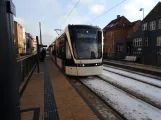 Odense Letbane mit Niederflurgelenkwagen 03 "Forbindelsen" am Palnatokesvej (2022)