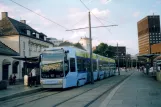 Oslo Straßenbahnlinie 10 mit Niederflurgelenkwagen 157 am Aker brygge (2005)