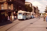 Oslo Straßenbahnlinie 11 mit Triebwagen 215 auf Karl Johans gate (1980)