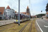 Ostende De Kusttram mit Niederflurgelenkwagen 7225 am Duinbergen Kerk (2014)