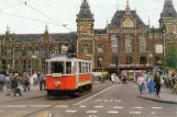 Postkarte: Amsterdam Triebwagen 352 vor Bahnhof Centraal (1987)