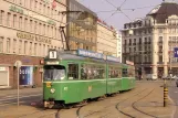 Postkarte: Basel Straßenbahnlinie 1 mit Gelenkwagen 622 am Markthalle (1987)