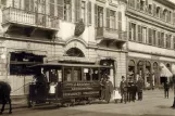 Postkarte: Heidelberg Pferdestraßenbahnwagen 6 auf Kornmarkt (1900)