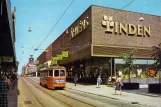 Postkarte: Norrköping Straßenbahnlinie 2 auf Drottninggatan (1977)