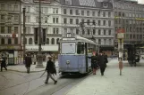 Postkarte: Stockholm Straßenbahnlinie 6 mit Triebwagen 490 am Norrmalmstorg (1965)