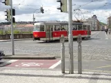 Prag Straßenbahnlinie 21 mit Triebwagen 8464 nahe bei Palackého náměstí (2024)