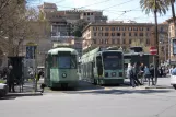 Rom Straßenbahnlinie 19 mit Gelenkwagen 7081, die Vorderseite Risorgimento S.Pietro (2010)