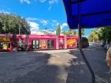 Rom Straßenbahnlinie 3 mit Niederflurgelenkwagen 9235 in der Kreuzung Viale delle Belle Arti/Via Ulisse Aldrovandi (2020)