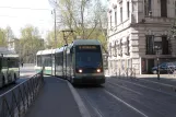 Rom Straßenbahnlinie 8 mit Niederflurgelenkwagen 9246 auf Via Arenula (2010)