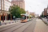 Rostock Straßenbahnlinie 5 mit Niederflurgelenkwagen 656 am Lange Straße (2006)