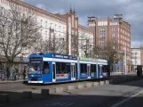 Rostock Straßenbahnlinie 6 mit Niederflurgelenkwagen 663 am Lange Straße (2015)