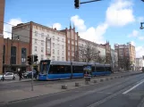 Rostock Zusätzliche Linie 2 mit Niederflurgelenkwagen 601 am Lange Str. (2015)