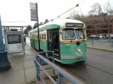 San Francisco F-Market & Wharves mit Triebwagen 1058 am The Embarcadero & Bay Street (2023)