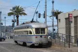 San Francisco F-Market & Wharves mit Triebwagen 1060 am Don Chee Way / Steuart Street (2010)