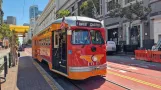 San Francisco F-Market & Wharves mit Triebwagen 1061 am Market & Powell (2024)