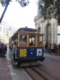 San Francisco Kabelstraßenbahn Powell-Hyde mit Kabelstraßenbahn 16 am Market & Powell (2016)