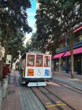 San Francisco Kabelstraßenbahn Powell-Hyde mit Kabelstraßenbahn 9 am Market & Powell (2022)