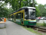 Schöneiche bei Berlin Straßenbahnlinie 88 mit Niederflurgelenkwagen 51 am S-Bahnhof Friedrichshagen (2024)