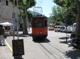 Sóller Straßenbahnlinie mit Triebwagen 1 am Sóller (2013)