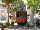 Sóller Straßenbahnlinie mit Triebwagen 22 am Port de Sóller (2013)