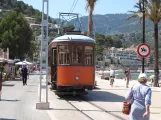 Sóller Straßenbahnlinie mit Triebwagen 24 auf Carrer de la Marina (2013)