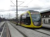 Utrecht Straßenbahnlinie 22 mit Gelenkwagen 6072 am Vaartsche Rijn (2022)