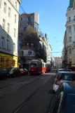 Wien Straßenbahnlinie 1 mit Gelenkwagen 4832 auf Löwengasse (2010)