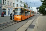 Zwickau Straßenbahnlinie 1 mit Niederflurgelenkwagen 908 am Georgenplatz (2008)