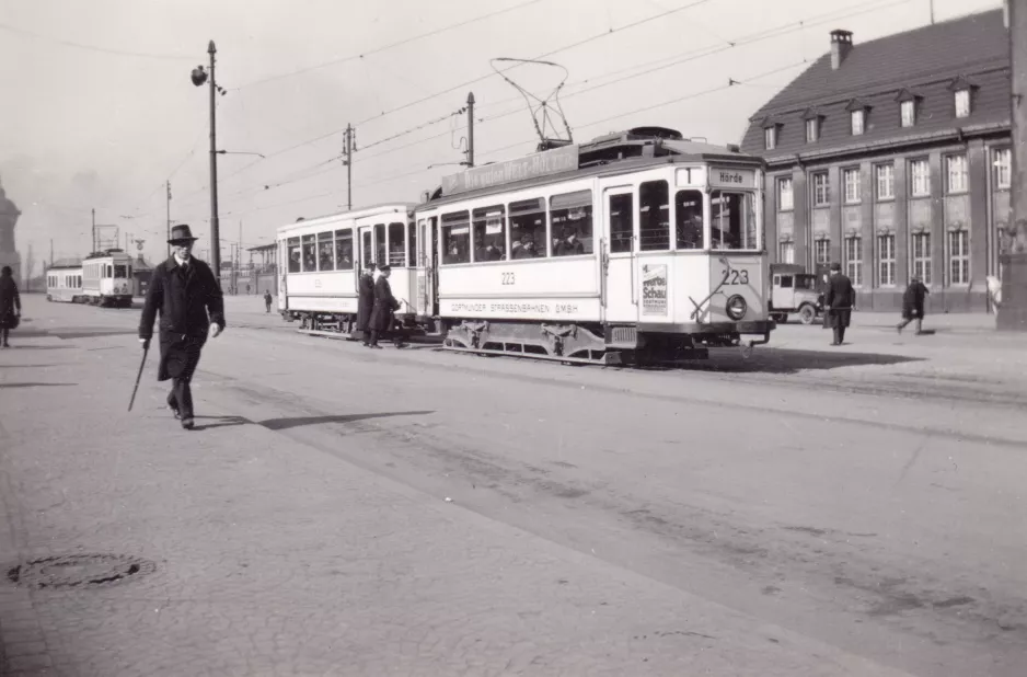 Archivfoto: Dortmund Straßenbahnlinie 401 mit Triebwagen 223nah Remberg (1928)