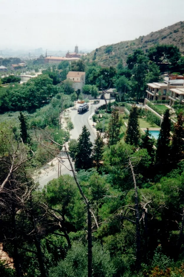 Barcelona Touristenbahn 55 mit Triebwagen 6 auf Avinguda del Tibidabo (1997)