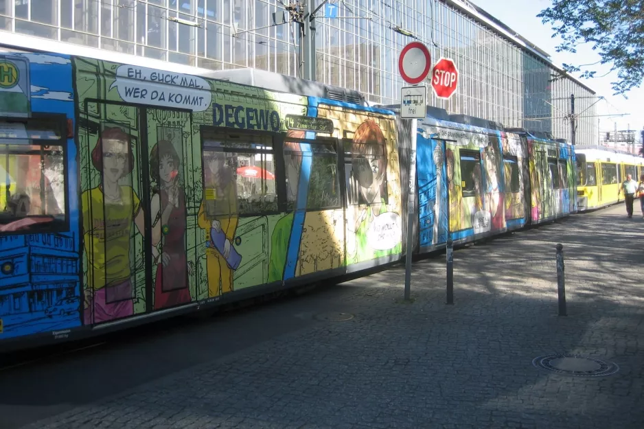 Berlin Schnelllinie M4 am S+U Alexanderplatz/Gontardstraße (2007)