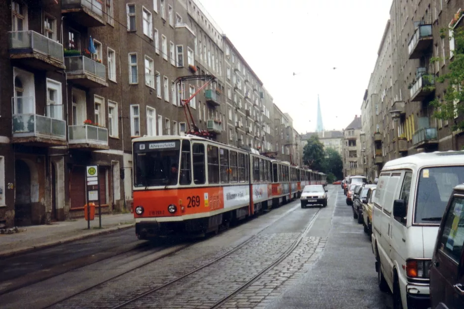 Berlin Schnelllinie M8 mit Gelenkwagen 291 269-2 am Wöhlertsstr. (1993)