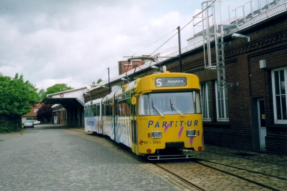 Bremen Gelenkwagen 3561 "Roland der Riese" am Sebaldsbrück (2005)