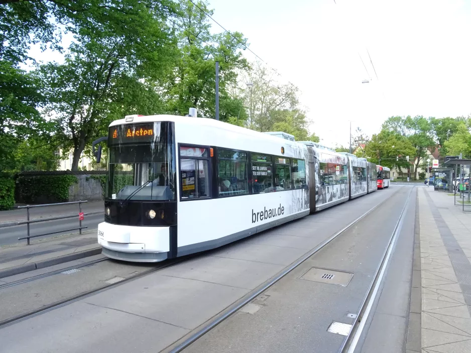 Bremen Straßenbahnlinie 4 mit Niederflurgelenkwagen 3062 am Horn (Horner Kirche) (2019)