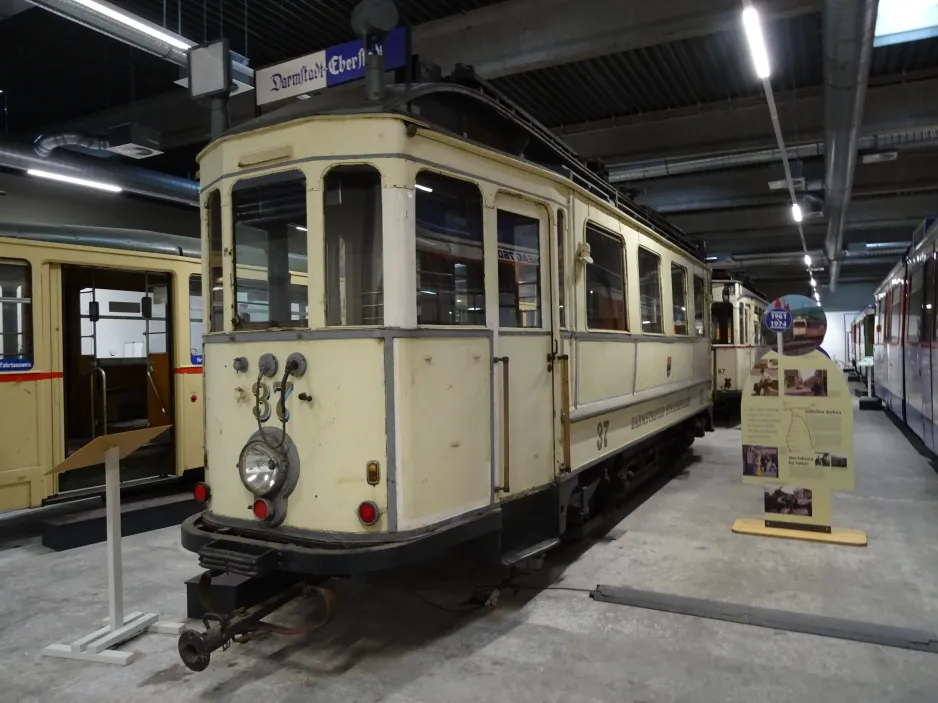 Darmstadt Triebwagen 37 im Funkeschees Remise (2024)