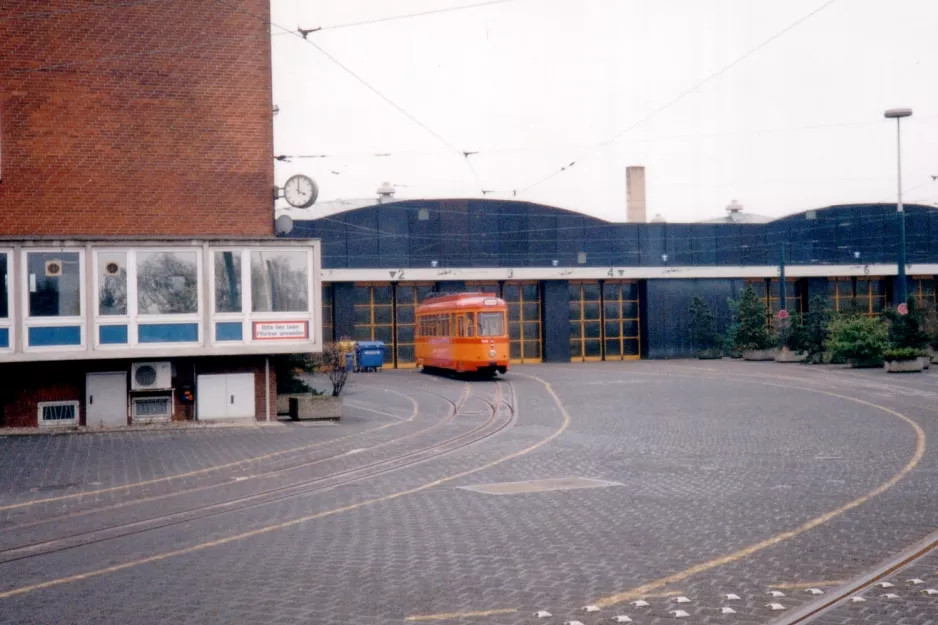 Essen Fahrschulwagen 640 vor Schwerriner Str. (1996)