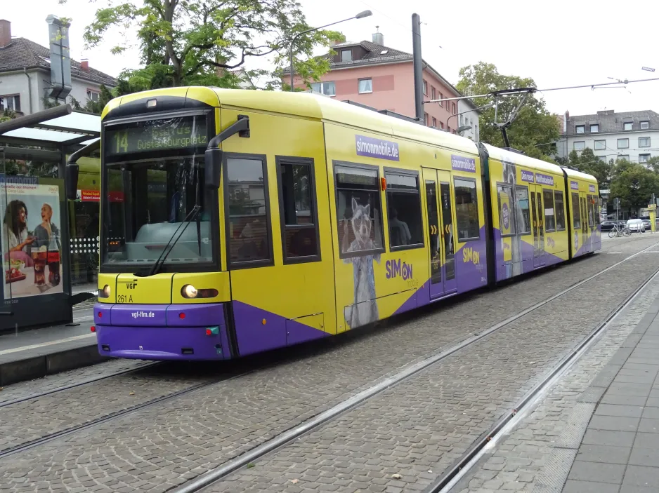 Frankfurt am Main Straßenbahnlinie 14 mit Niederflurgelenkwagen 261 am Zoo (2024)