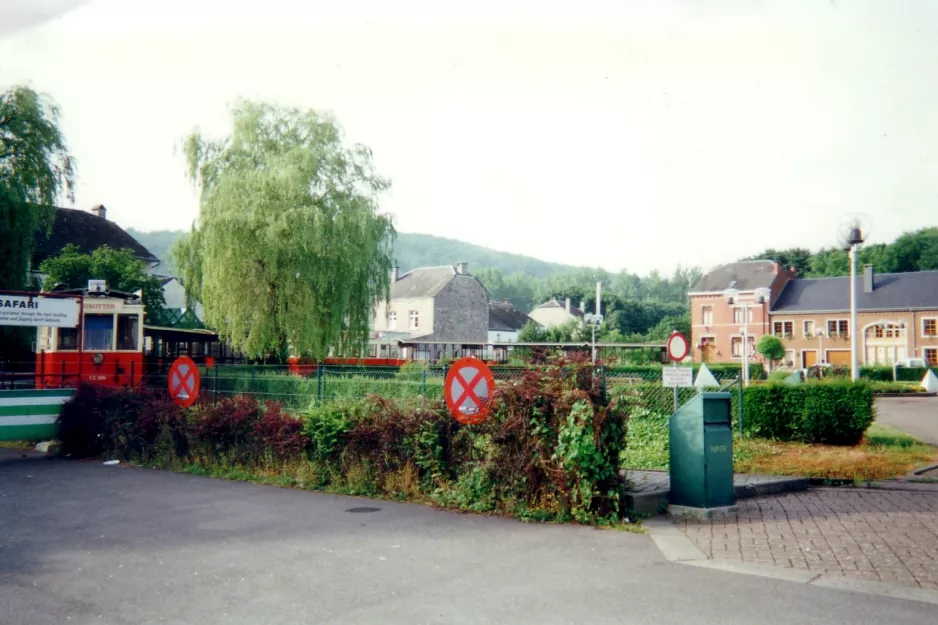 Han-sur-Lesse Grotte de Han mit Triebwagen AR168 am Han-sur-Lesse (2000)