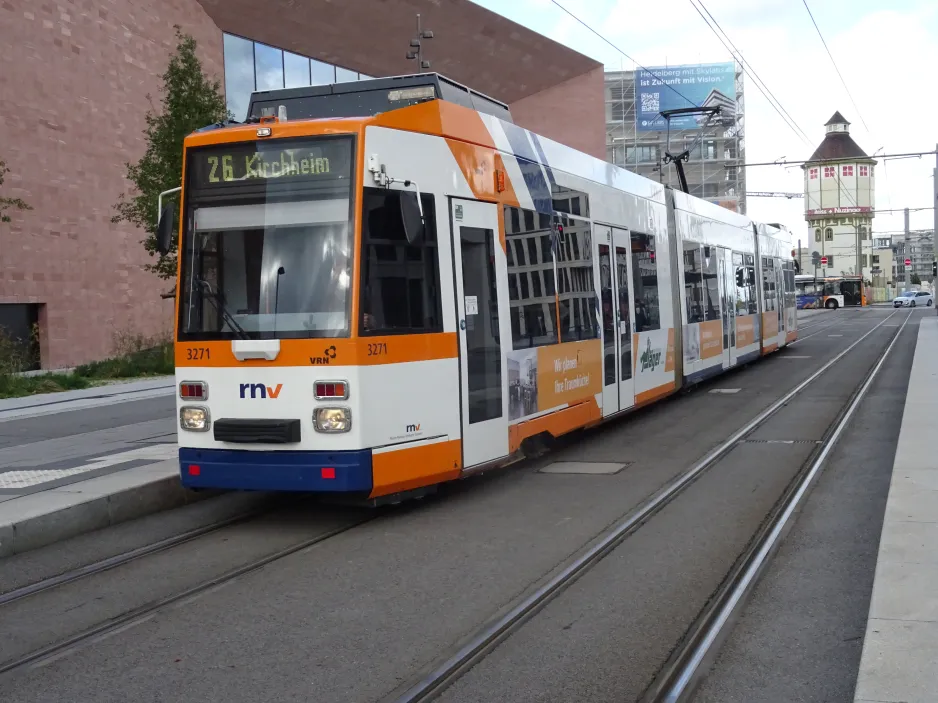 Heidelberg Straßenbahnlinie 26 mit Niederflurgelenkwagen 3271 am HD Hbf Süd (2024)