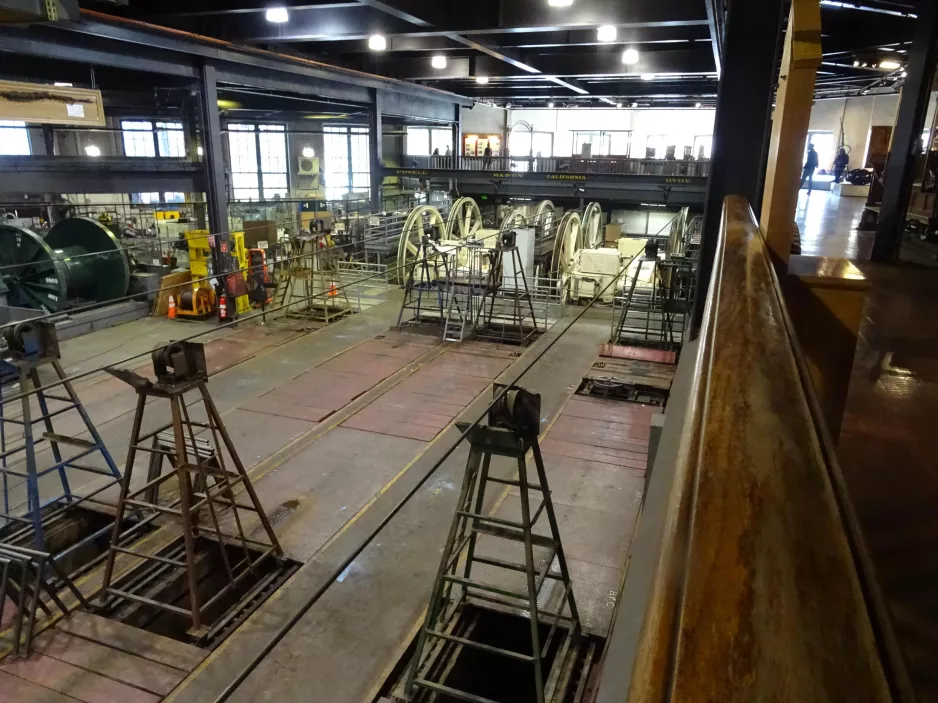 Kabel für die Seilbahn im Museum (2023)