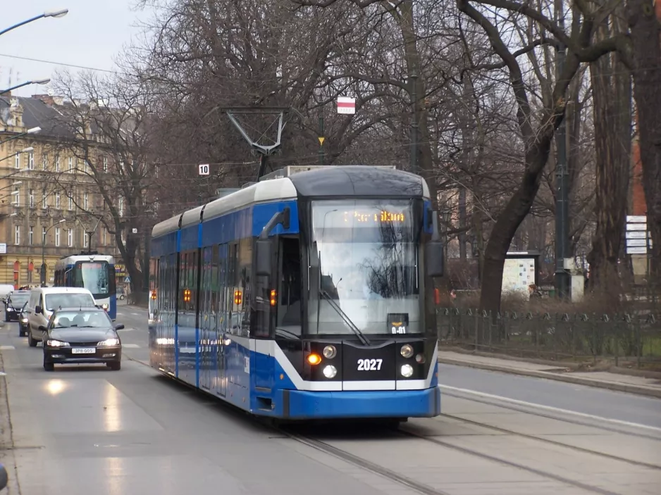 Krakau Niederflurgelenkwagen 2027 auf Floriana Straszewskiego (2008)