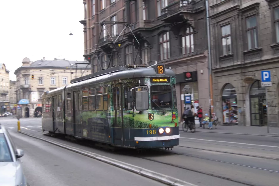 Krakau Straßenbahnlinie 19 mit Gelenkwagen 198 am Stradom (2011)