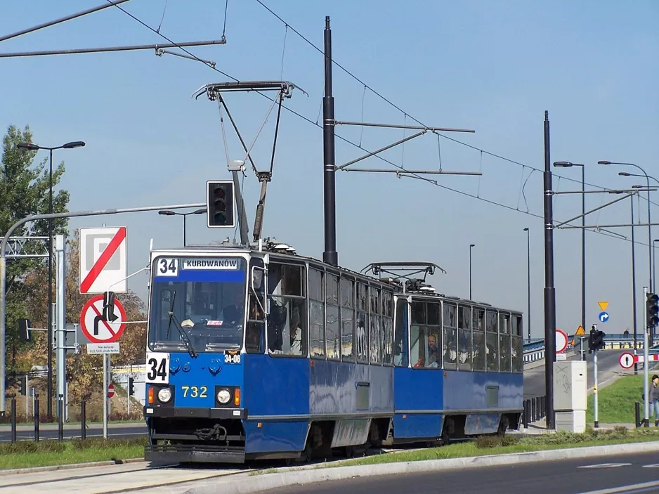 Krakau Zusätzliche Linie 34 mit Triebwagen 732 nahe bei Politechnika (2007)