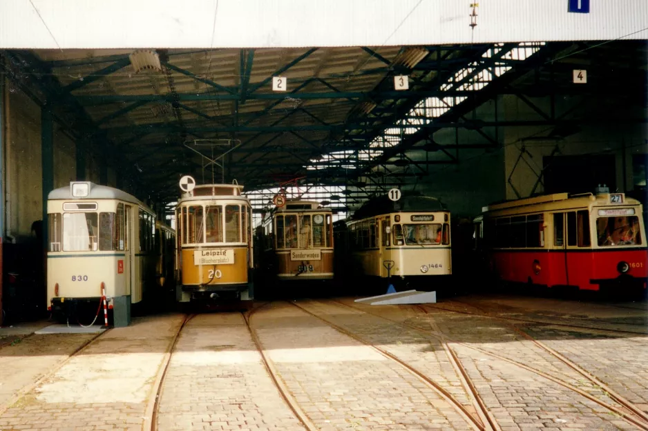 Leipzig Beiwagen 830 auf Georg-Schumann-Straße 244 (2001)