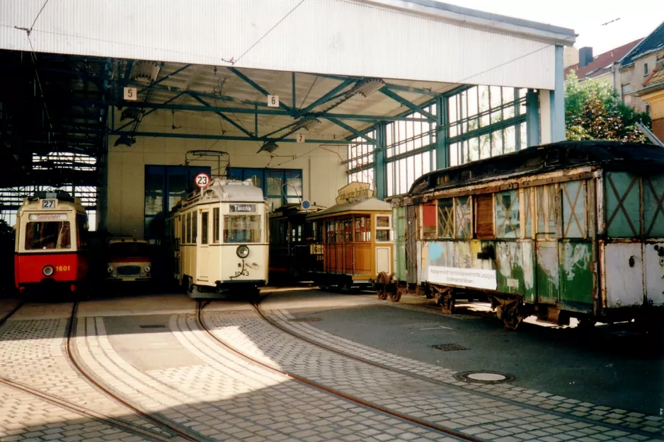 Leipzig Triebwagen 1601 auf Georg-Schumann-Straße 244 (2001)